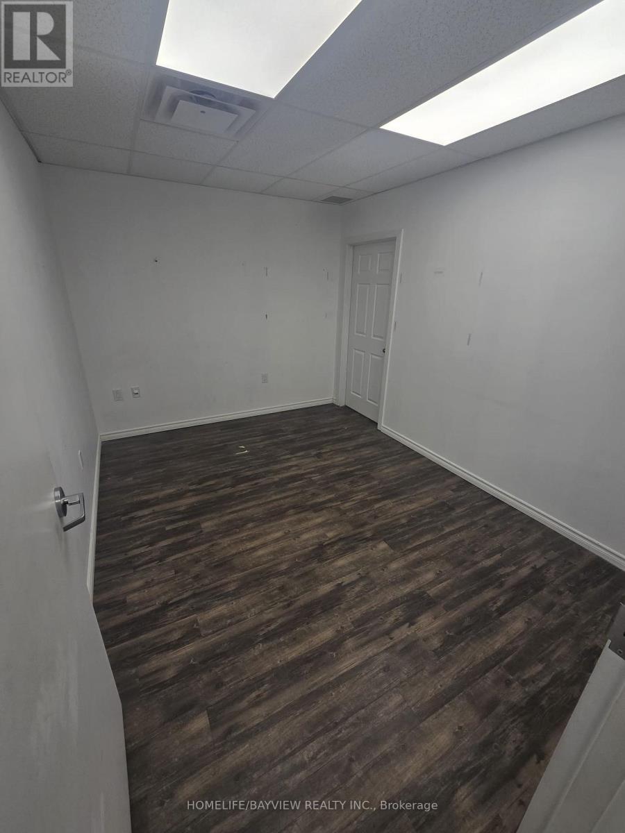 C15 - 140 Welland Avenue, St. Catharines, Ontario  L2R 2N6 - Photo 2 - X12714422