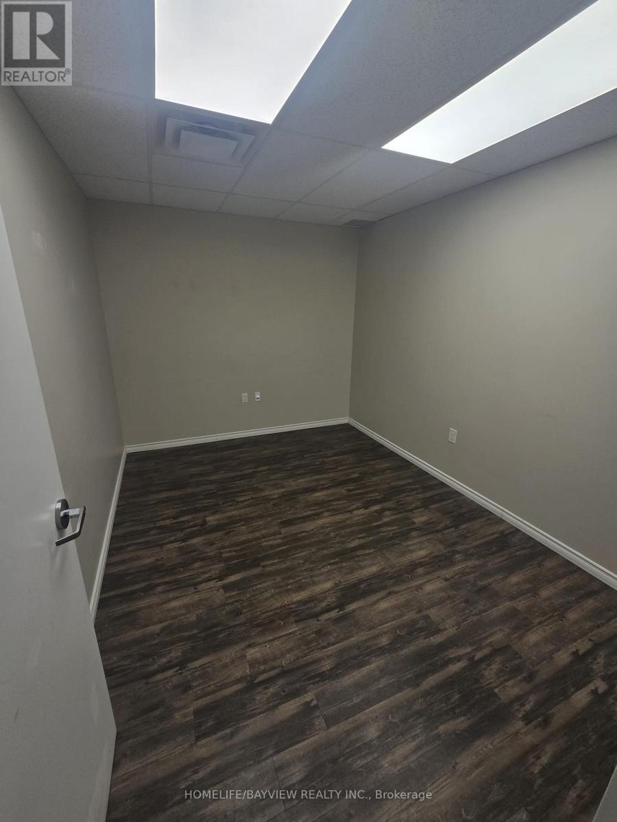 C15 - 140 Welland Avenue, St. Catharines, Ontario  L2R 2N6 - Photo 5 - X12714422