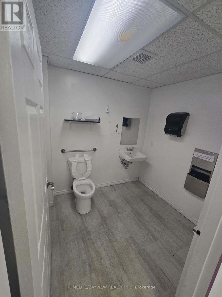 C15 - 140 Welland Avenue, St. Catharines, Ontario  L2R 2N6 - Photo 8 - X12714422