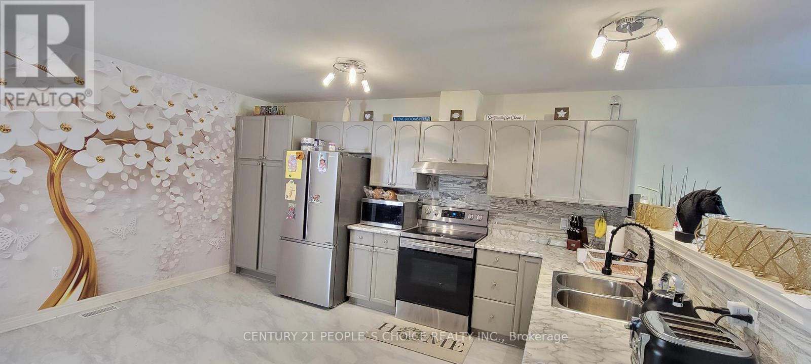 45 Nathalie Court, Welland, Ontario  L3B 6H7 - Photo 9 - X12714468