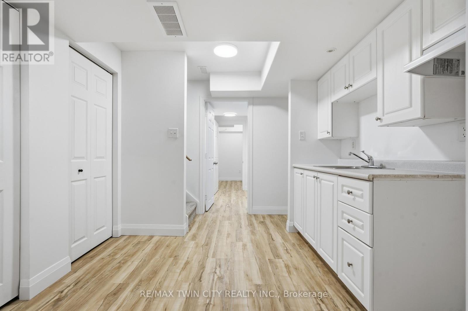 50 Dahlia Street, Kitchener, Ontario  N2E 4B1 - Photo 35 - X12714482