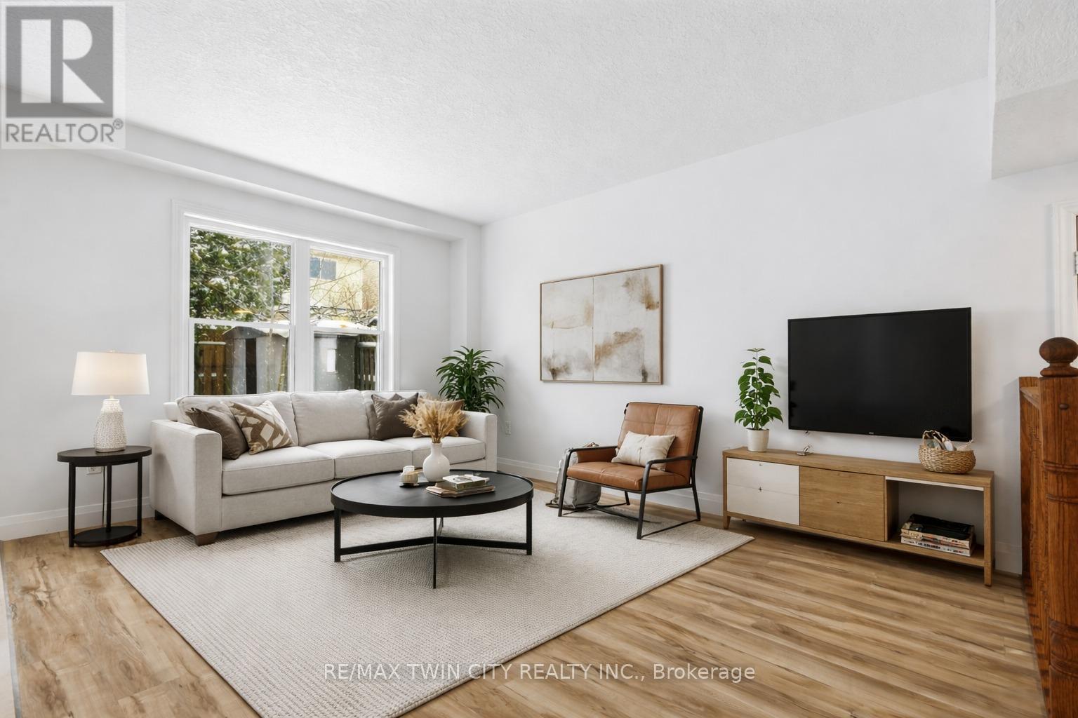 50 Dahlia Street, Kitchener, Ontario  N2E 4B1 - Photo 7 - X12714482