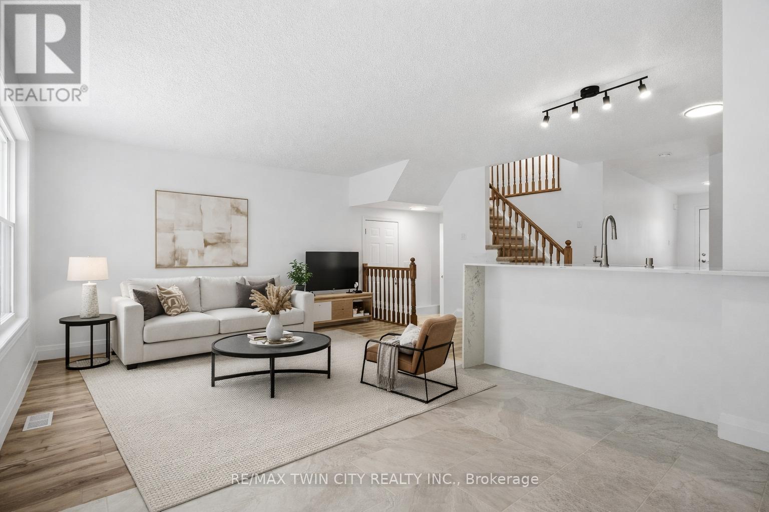 50 Dahlia Street, Kitchener, Ontario  N2E 4B1 - Photo 8 - X12714482