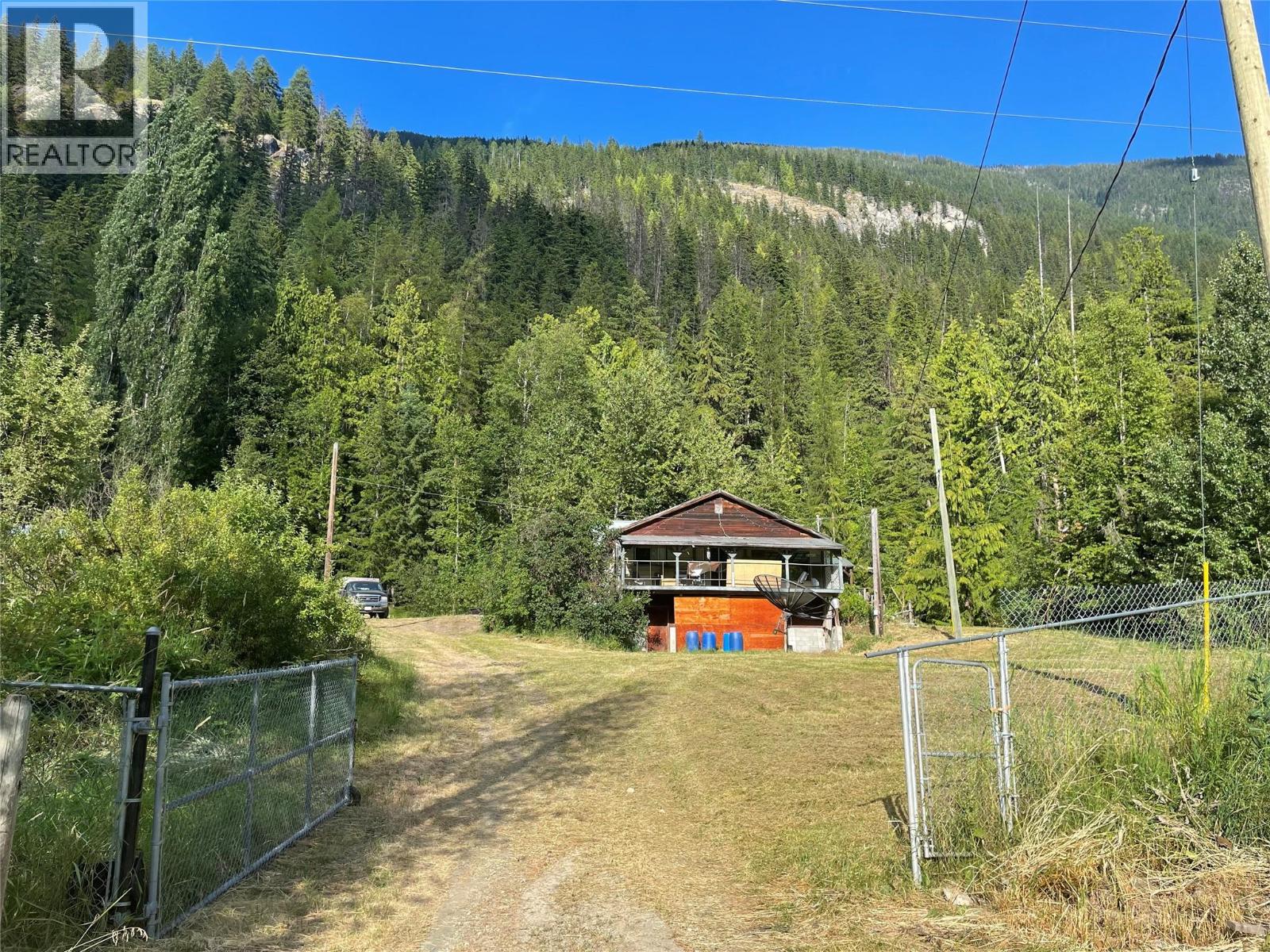 4577 6 Highway, Burton, British Columbia  V0G 1E0 - Photo 1 - 10373366