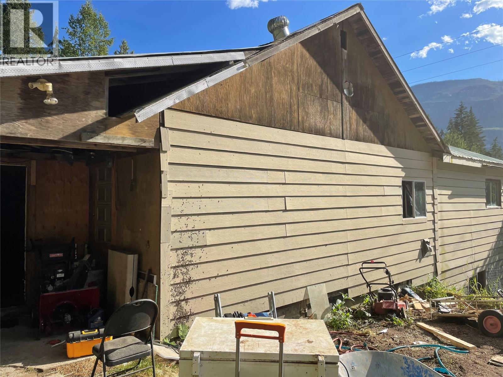 4577 6 Highway, Burton, British Columbia  V0G 1E0 - Photo 24 - 10373366