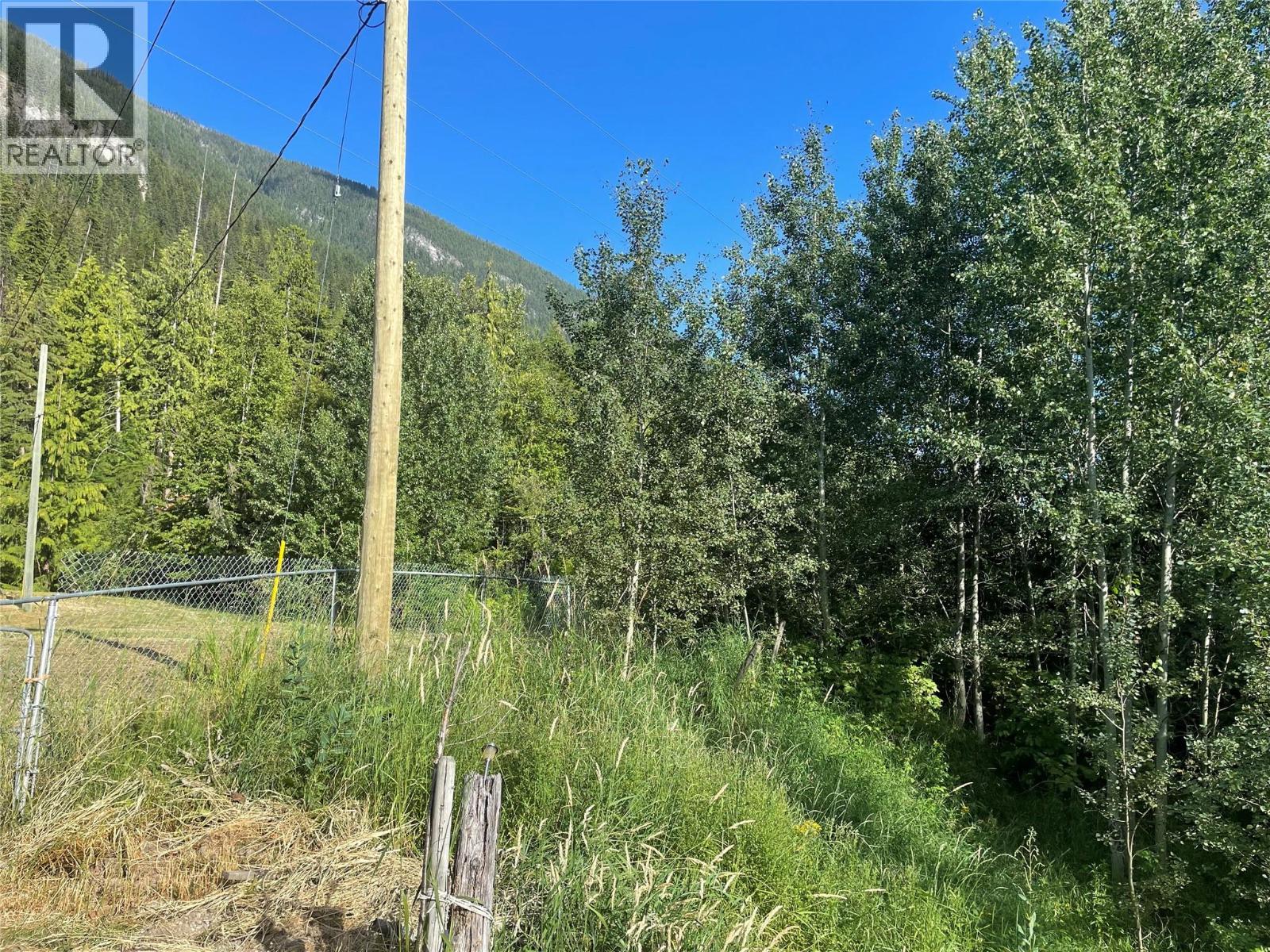 4577 6 Highway, Burton, British Columbia  V0G 1E0 - Photo 5 - 10373366