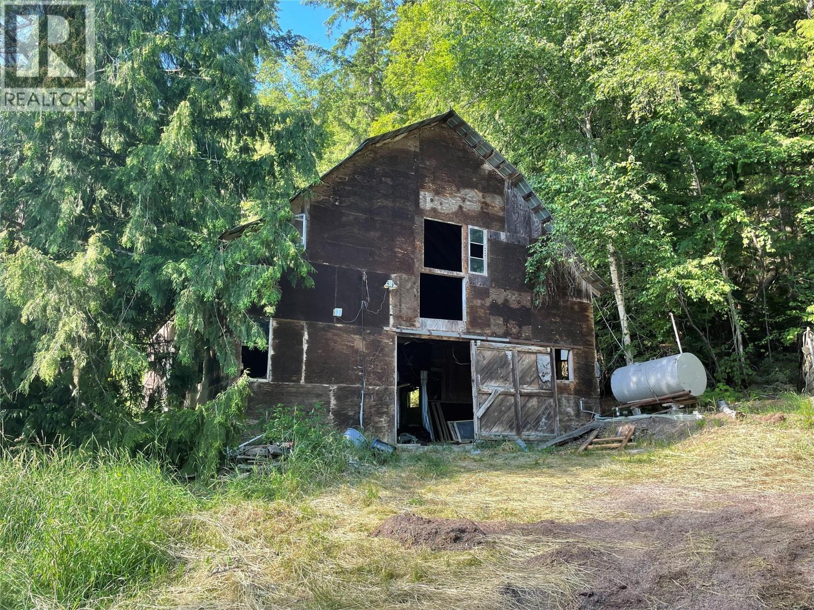 4577 6 Highway, Burton, British Columbia  V0G 1E0 - Photo 7 - 10373366