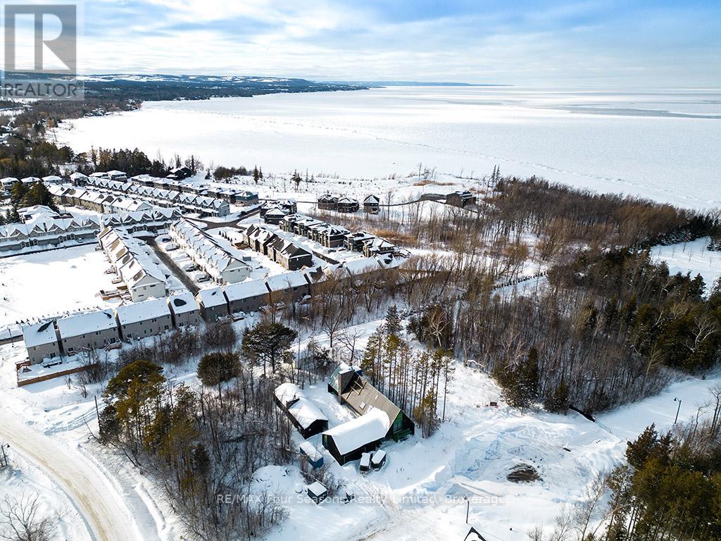 106 Deer Lane, Blue Mountains, Ontario  N0H 1J0 - Photo 3 - X12714510