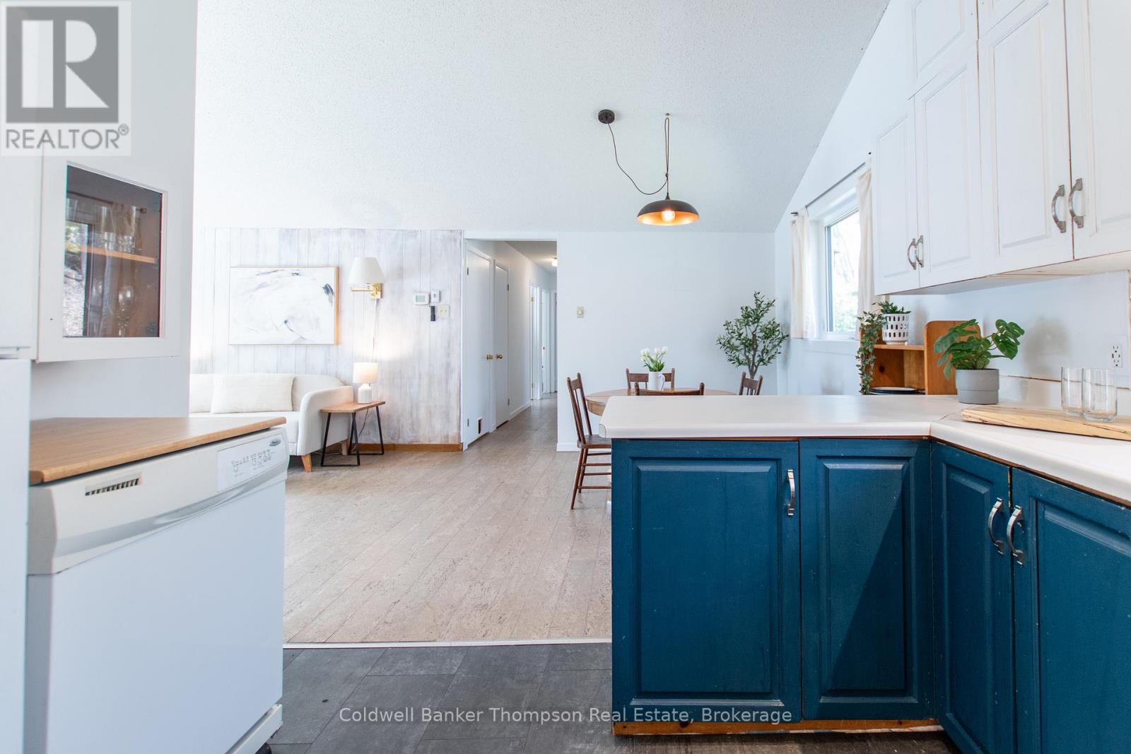 810 East Waseosa Lake Road, Huntsville, Ontario  P1H 2J4 - Photo 12 - X12714544