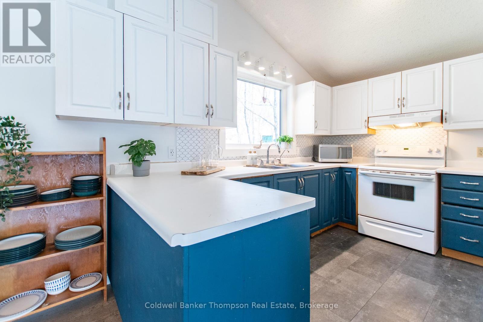 810 East Waseosa Lake Road, Huntsville, Ontario  P1H 2J4 - Photo 15 - X12714544