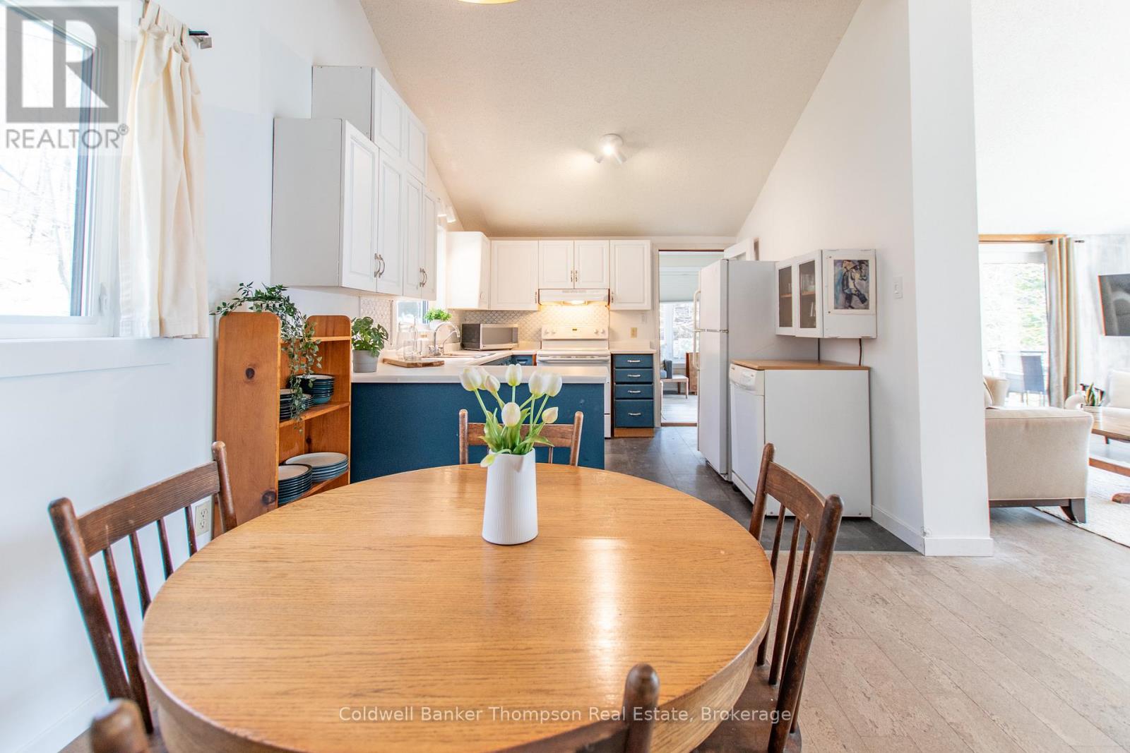 810 East Waseosa Lake Road, Huntsville, Ontario  P1H 2J4 - Photo 19 - X12714544