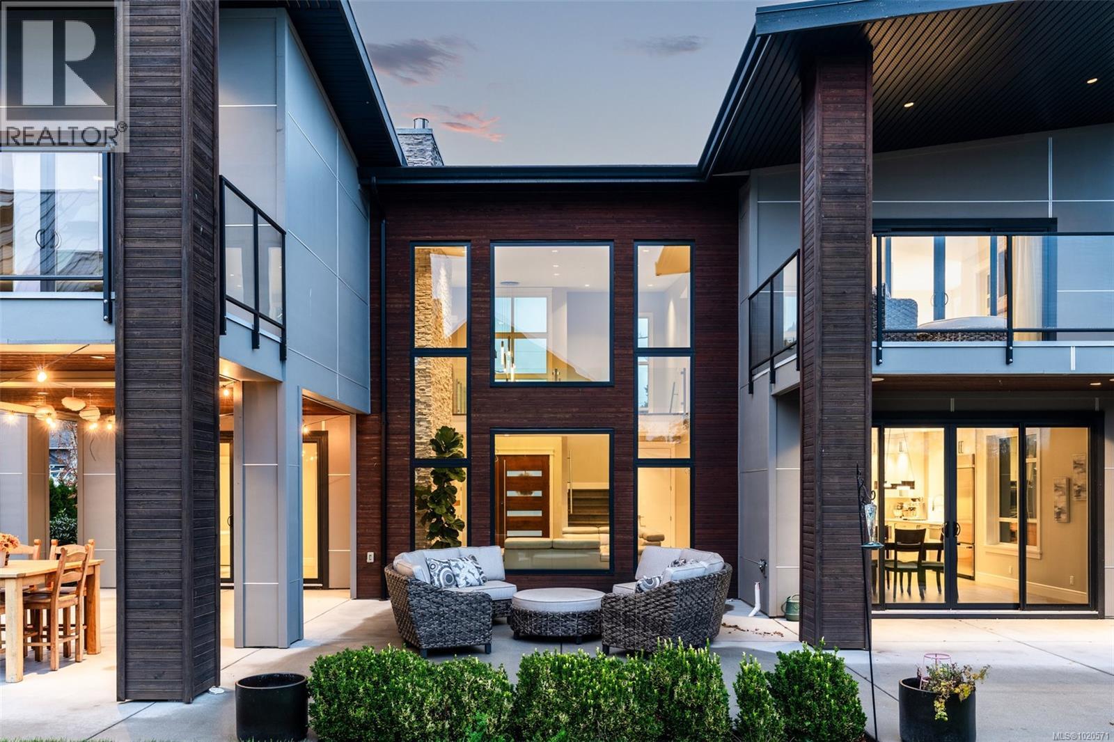 1857 Mcmicken Rd, North Saanich, British Columbia  V8L 5S5 - Photo 18 - 1020571