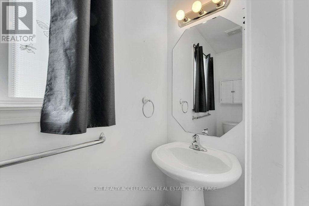 50 Beverly Street, Greater Napanee (Greater Napanee), Ontario  K7R 3X6 - Photo 5 - X12714564