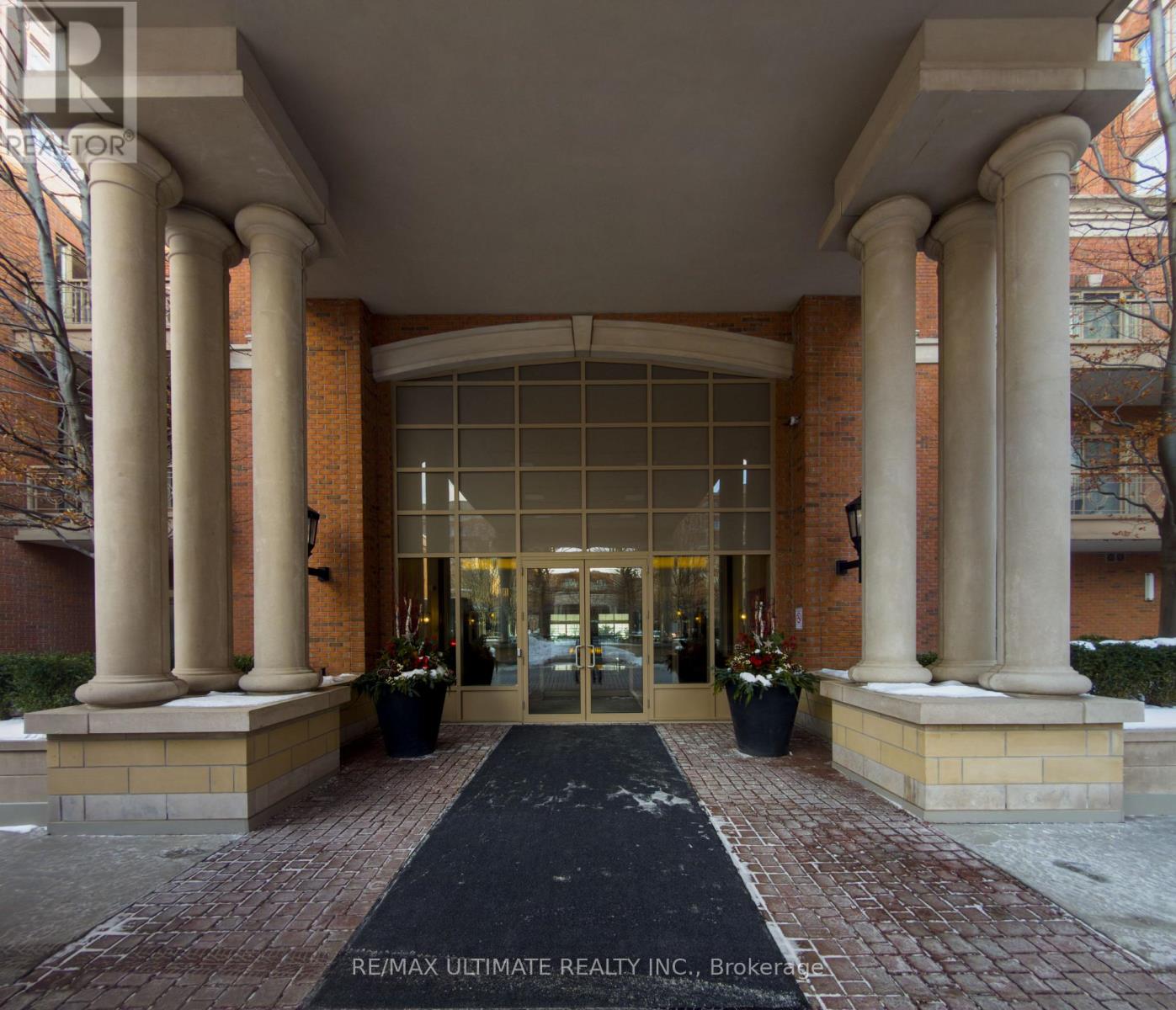 116 - 21 Burkebrook Place, Toronto, Ontario  M4G 0A2 - Photo 2 - C12713134