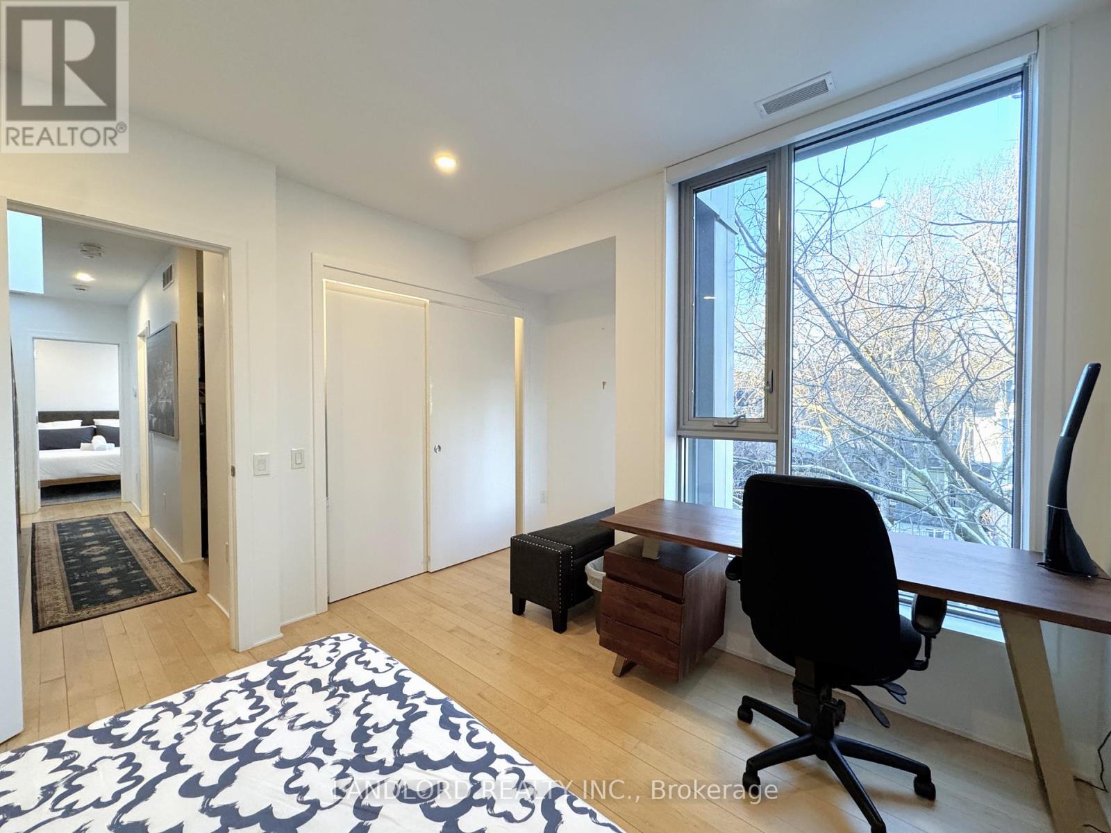 Th1 - 15 Cummings Street, Toronto, Ontario  M4M 1M7 - Photo 14 - E12616166