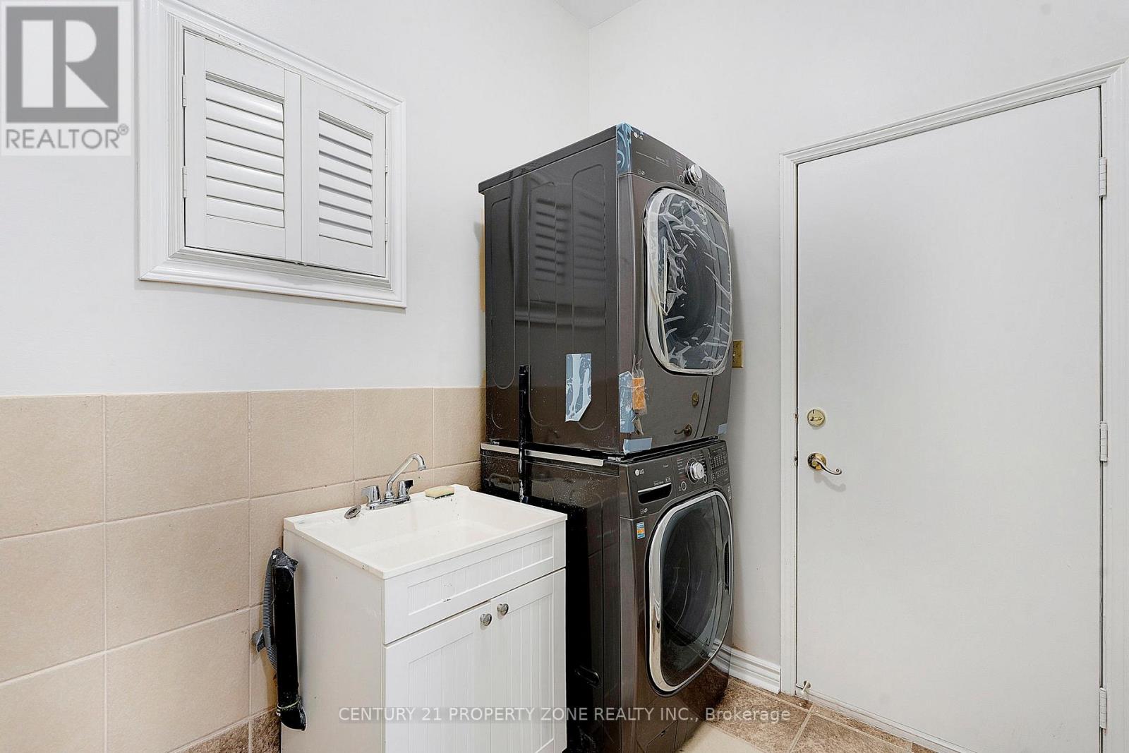 15 Keystone Drive, Brampton, Ontario  L6Y 3K8 - Photo 23 - W12668214