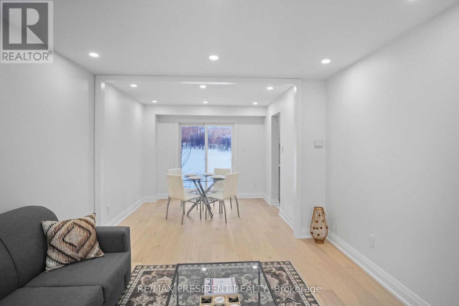 8 Northgate Boulevard, Brampton, Ontario  L6S 4A6 - Photo 6 - W12707132