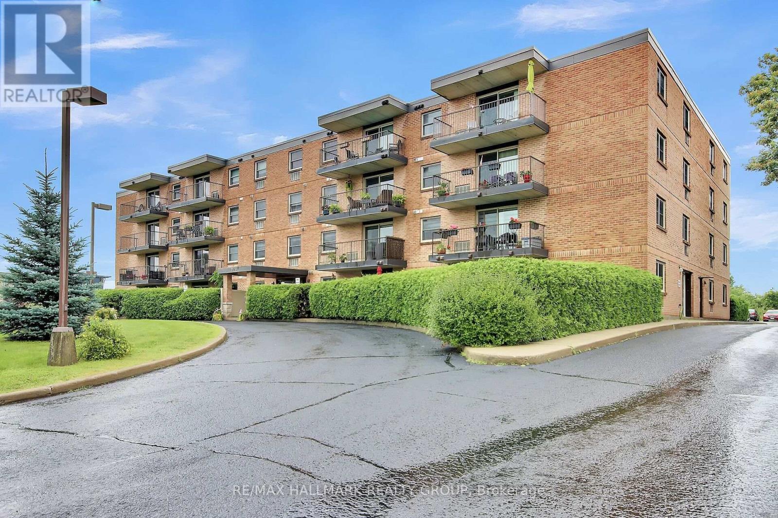 104 - 206 Woodward Street, Carleton Place, Ontario  K7C 4E9 - Photo 2 - X12714508