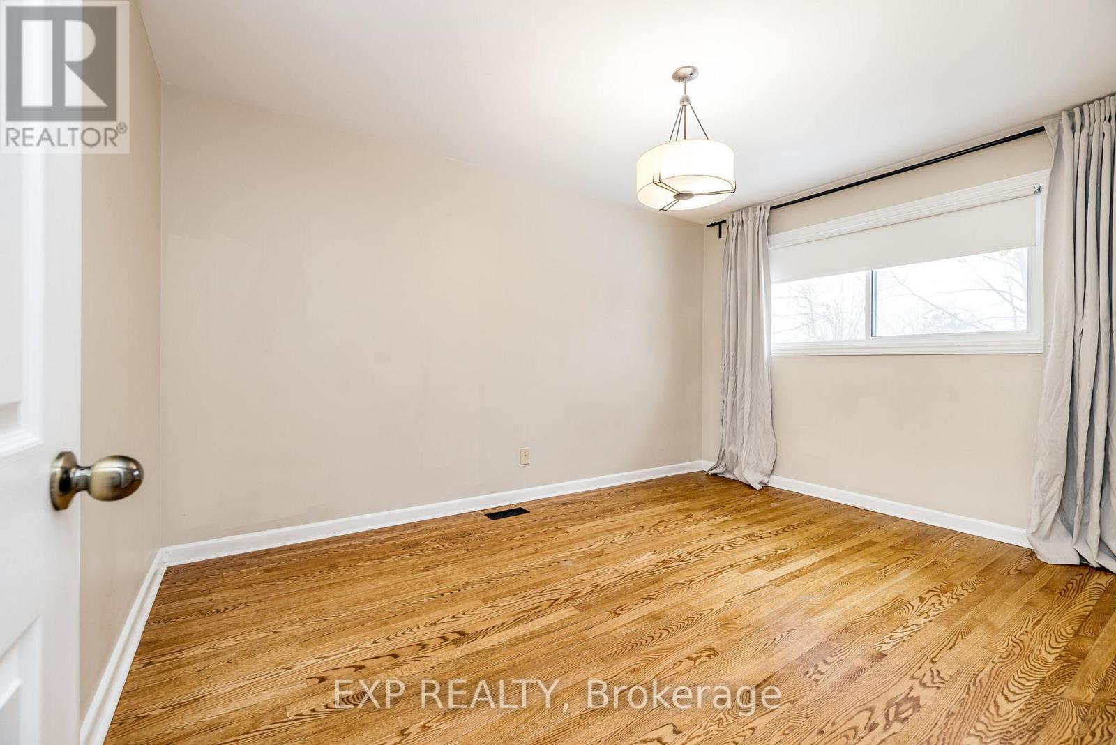 972 Arkell Street, Ottawa, Ontario  K2B 5R3 - Photo 19 - X12714518