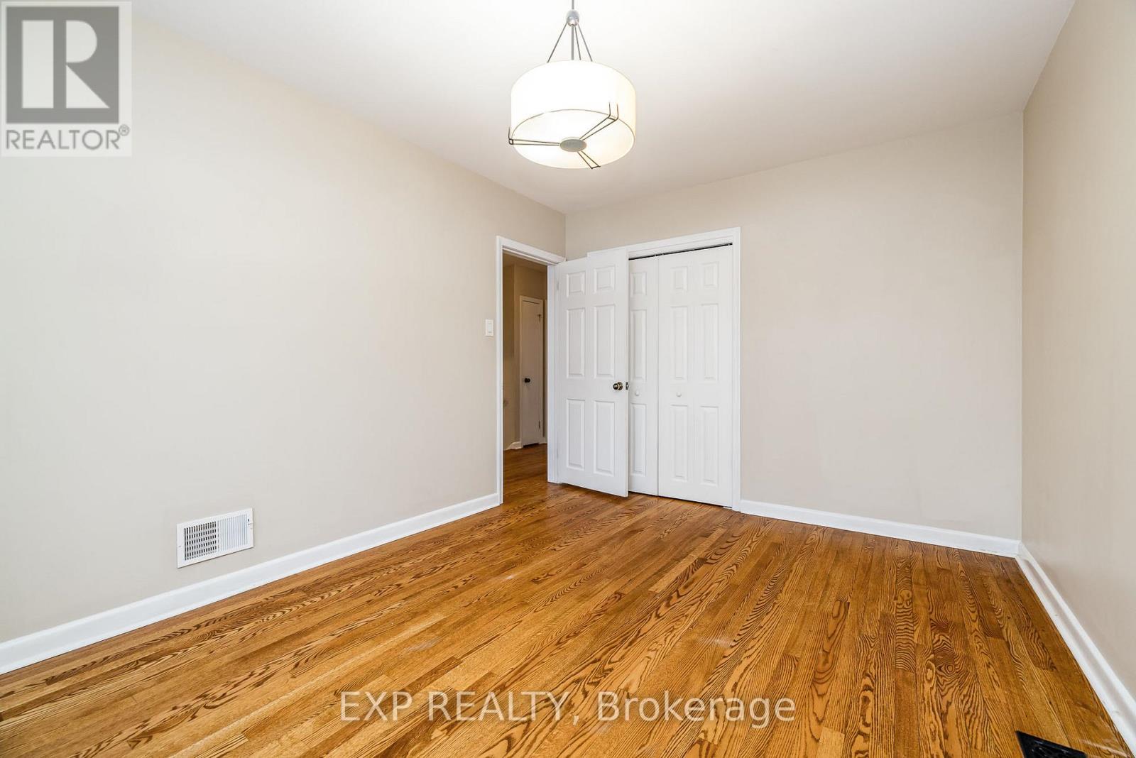 972 Arkell Street, Ottawa, Ontario  K2B 5R3 - Photo 20 - X12714518