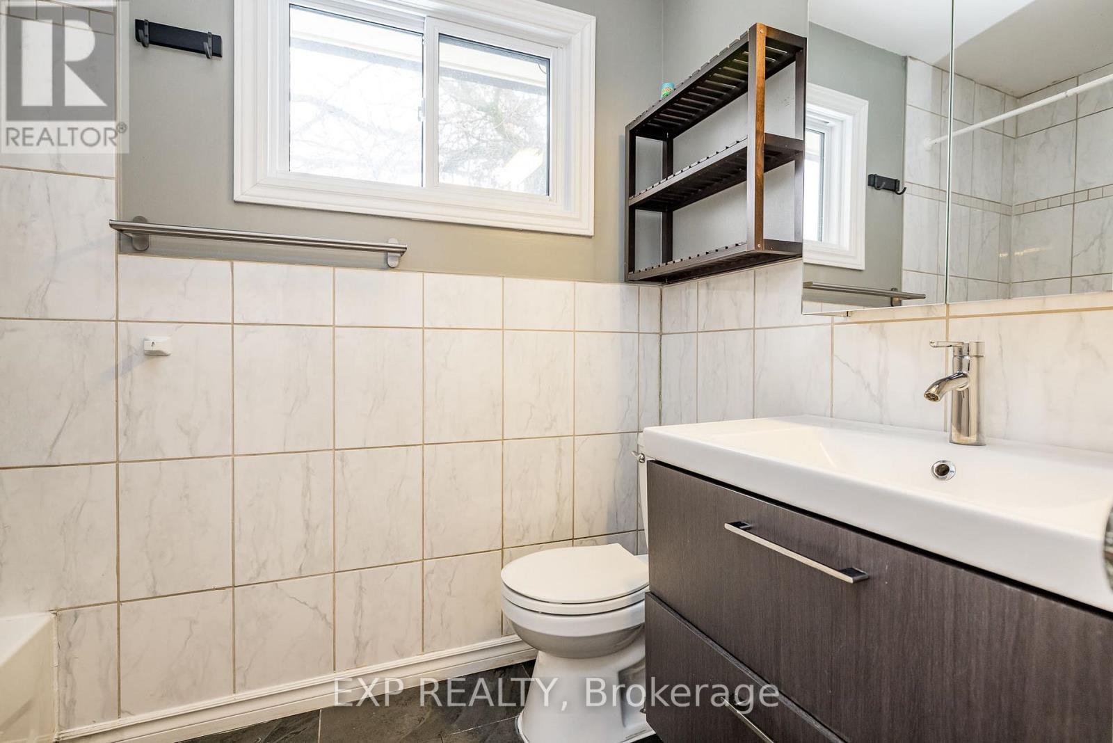 972 Arkell Street, Ottawa, Ontario  K2B 5R3 - Photo 21 - X12714518