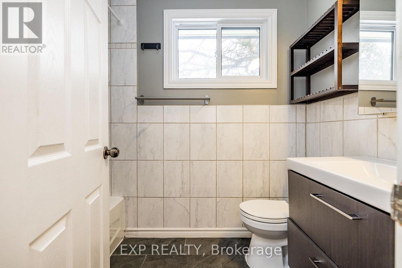 972 Arkell Street, Ottawa, Ontario  K2B 5R3 - Photo 22 - X12714518