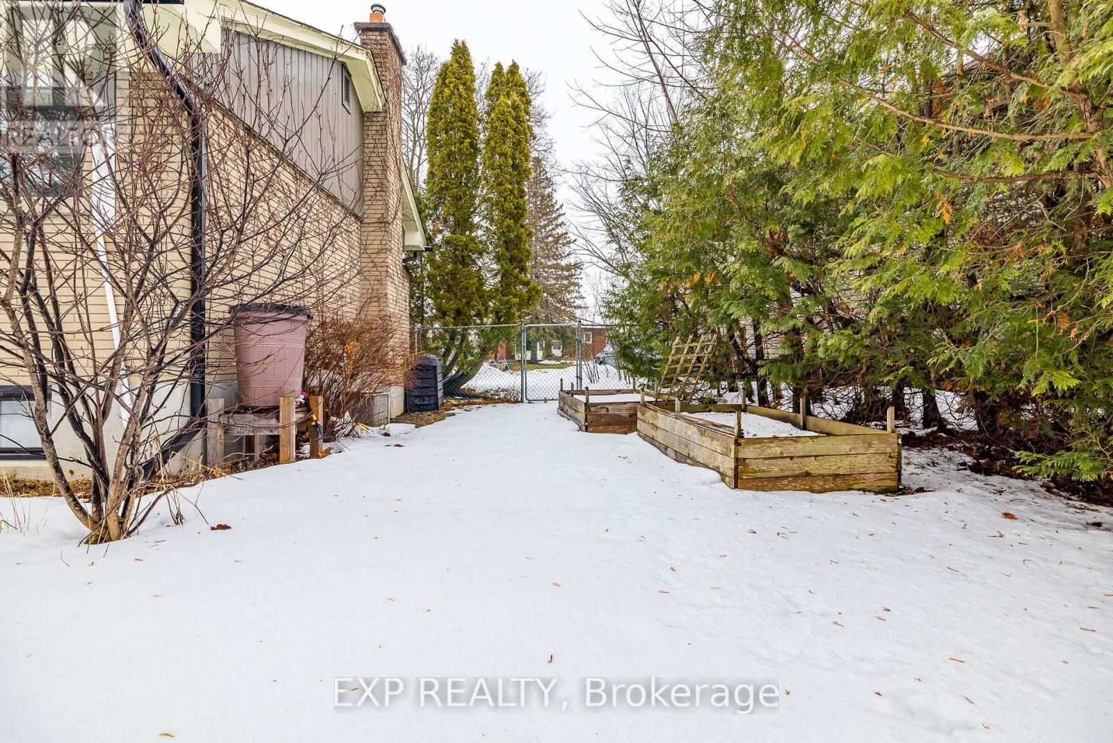 972 Arkell Street, Ottawa, Ontario  K2B 5R3 - Photo 39 - X12714518