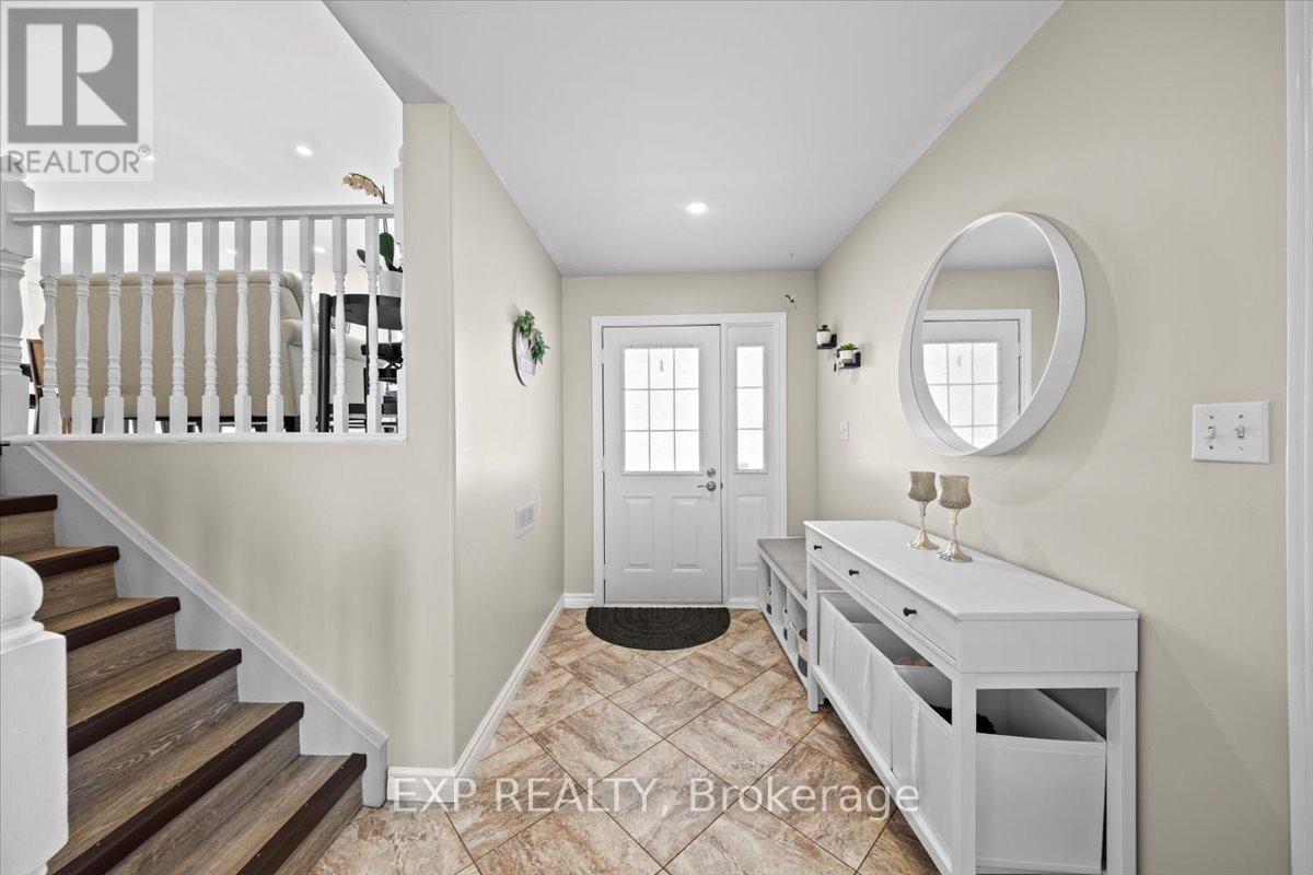 3 Cummings Road, Elizabethtown-Kitley, Ontario  K6T 1B4 - Photo 3 - X12714630