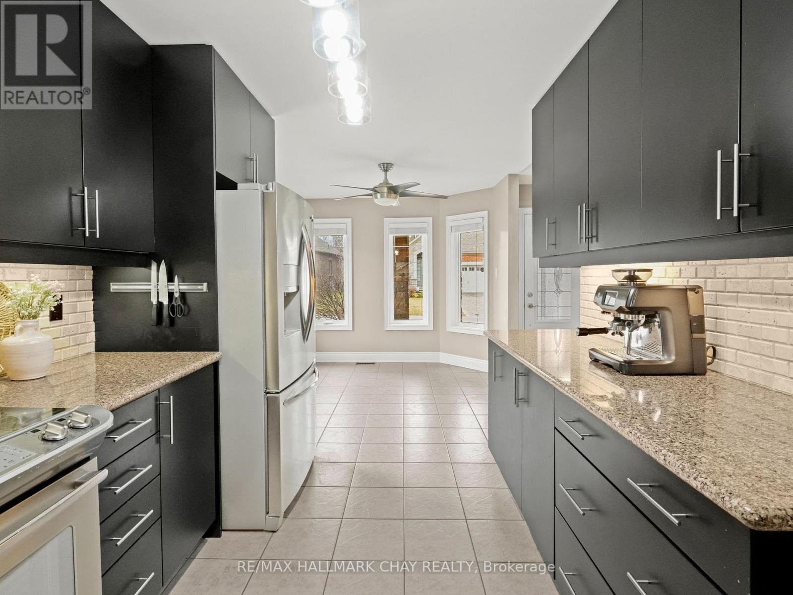 190 Ridge Way, New Tecumseth, Ontario  L9R 0H3 - Photo 11 - N12490228