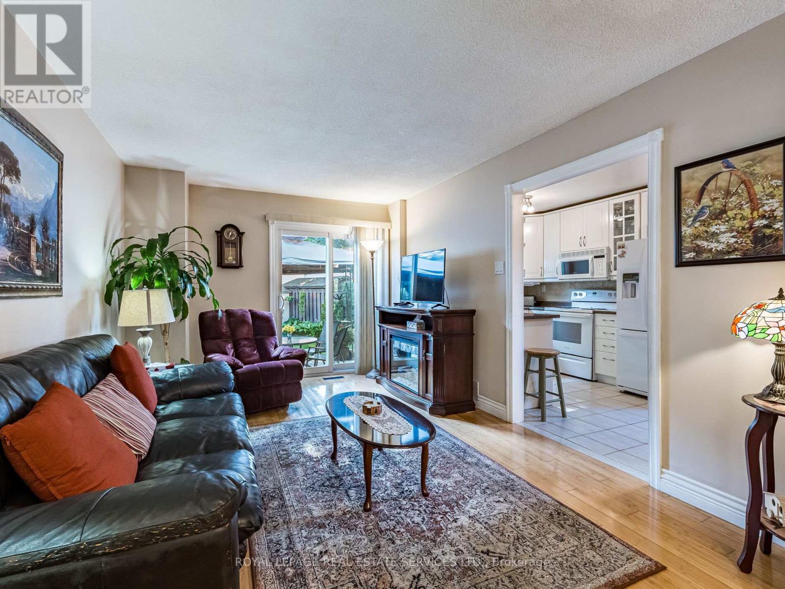 77 Martindale Crescent, Brampton, Ontario  L6X 2T8 - Photo 13 - W12425752