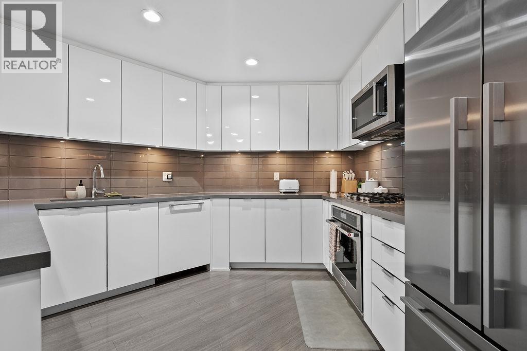 229 255 W 1st Street, North Vancouver, British Columbia  V7M 3G8 - Photo 2 - R3081407