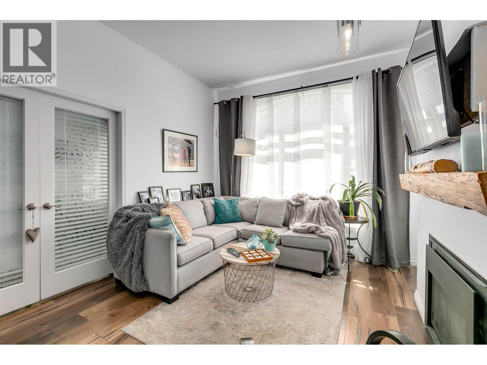 423 2551 Parkview Lane, Port Coquitlam, British Columbia  V3C 6J8 - Photo 3 - R3081418