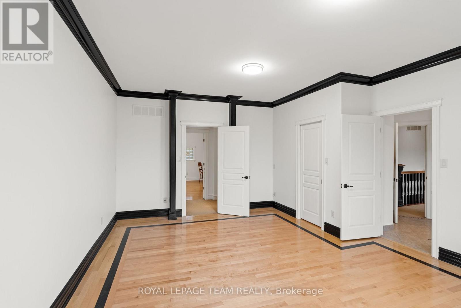 7 Sara Court, Ottawa, Ontario  K2R 1E2 - Photo 29 - X12538726