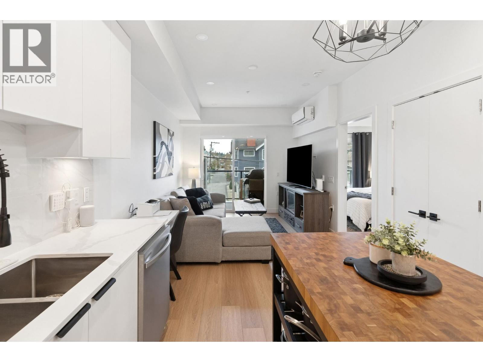 204 2331 Kelly Avenue, Port Coquitlam, British Columbia  V3C 1Y3 - Photo 8 - R3081440