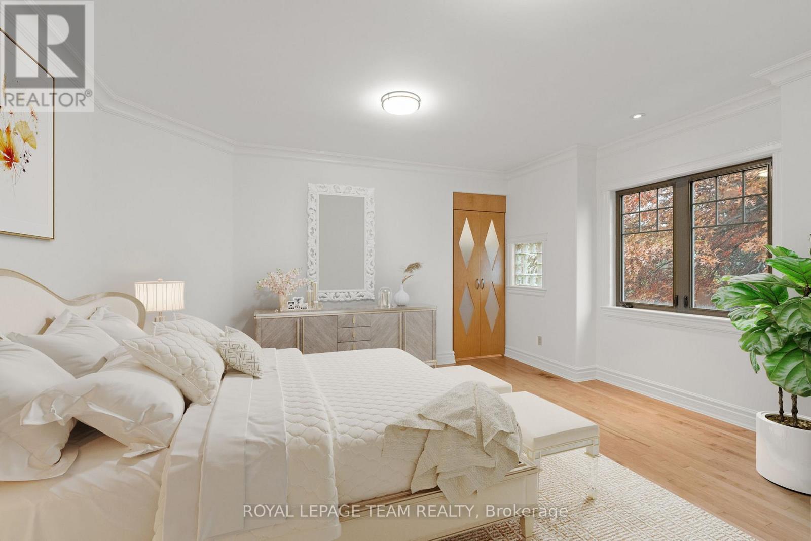 7 Sara Court, Ottawa, Ontario  K2R 1E2 - Photo 31 - X12538726