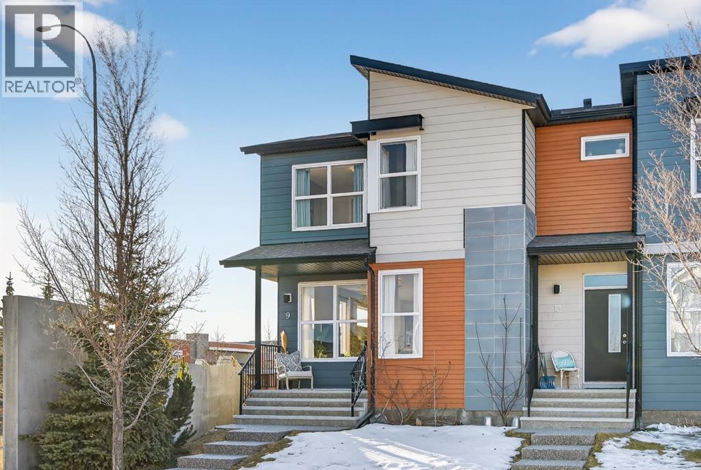 9 Walcrest Gate Se, Calgary, Alberta  T2X 4G3 - Photo 2 - A2280595