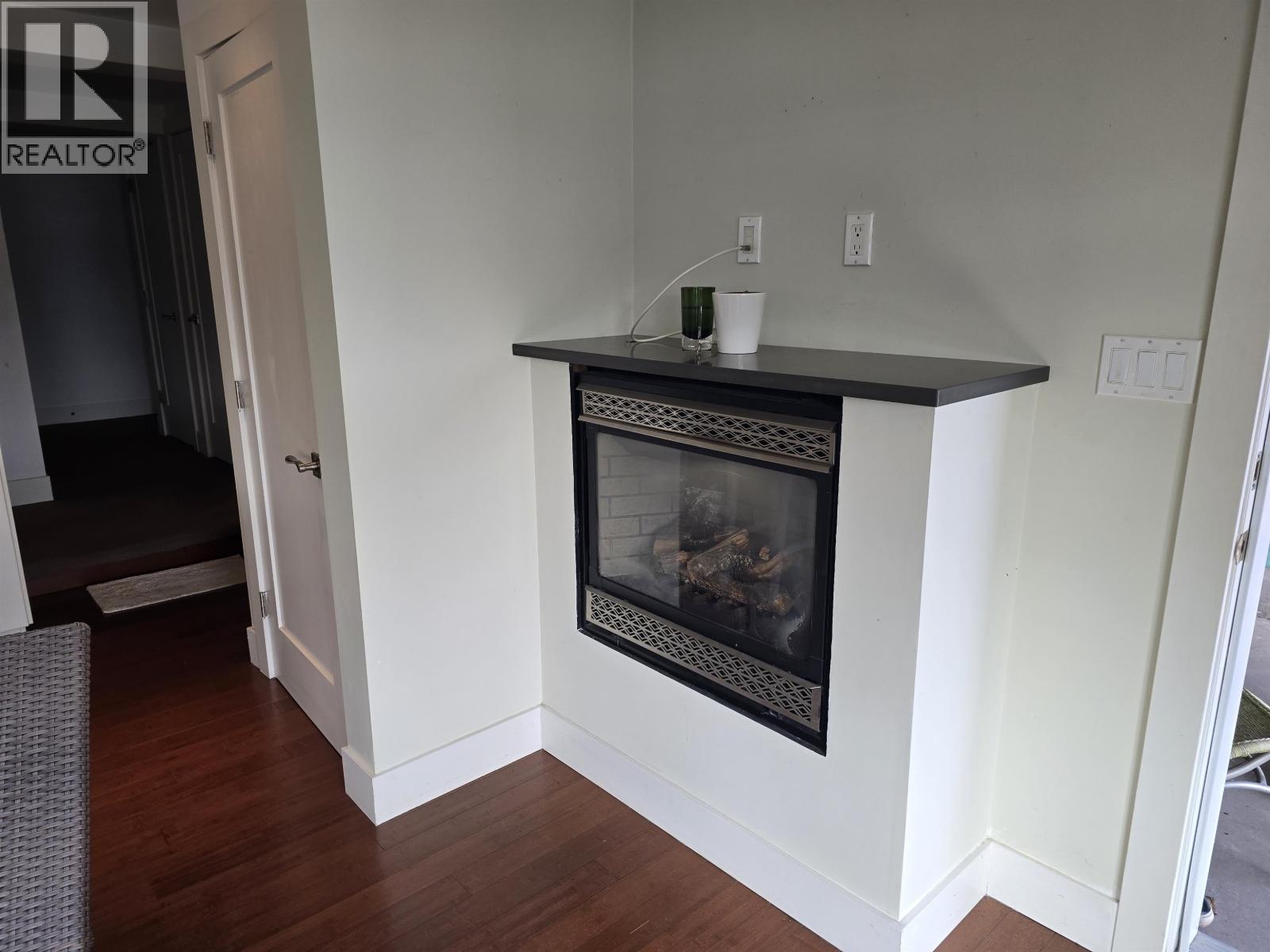 620 Seaview Road, Gibsons, British Columbia  V0N 1V7 - Photo 4 - R3081414