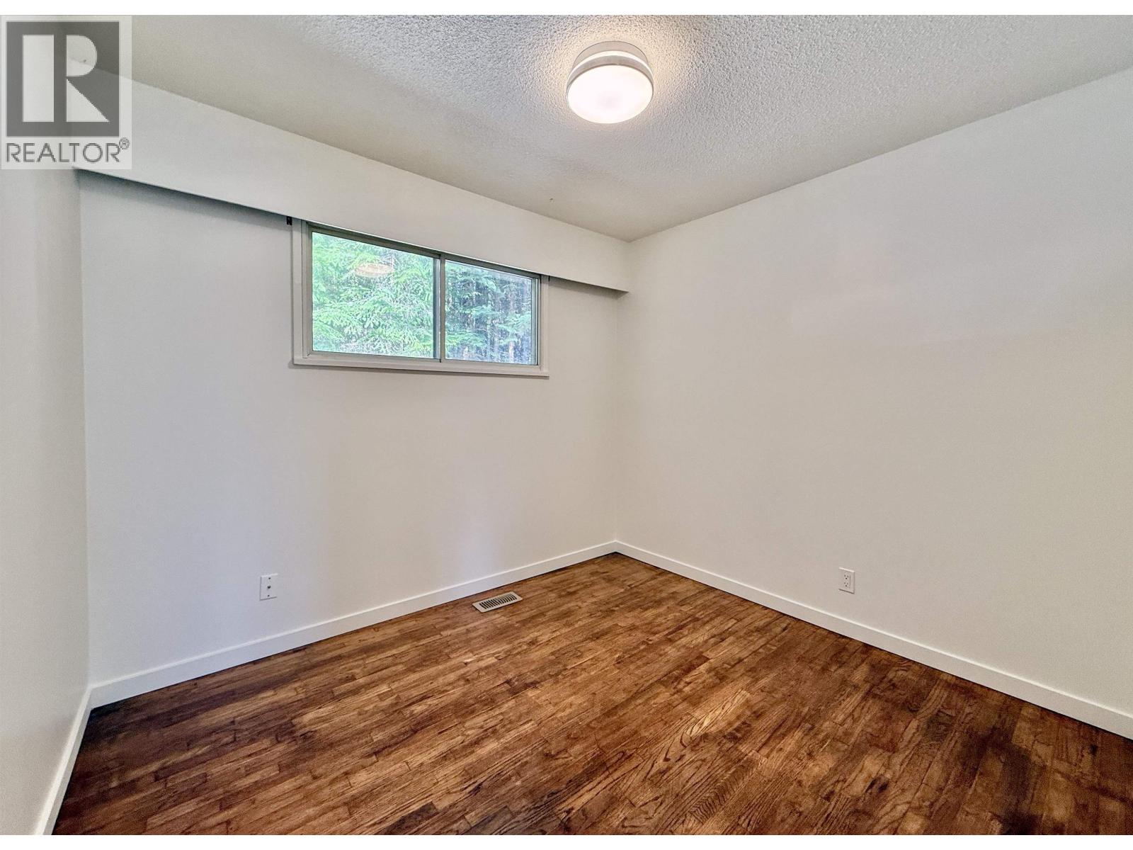 1290 Stewart Road, Gibsons, British Columbia  V0N 1V8 - Photo 10 - R3081427