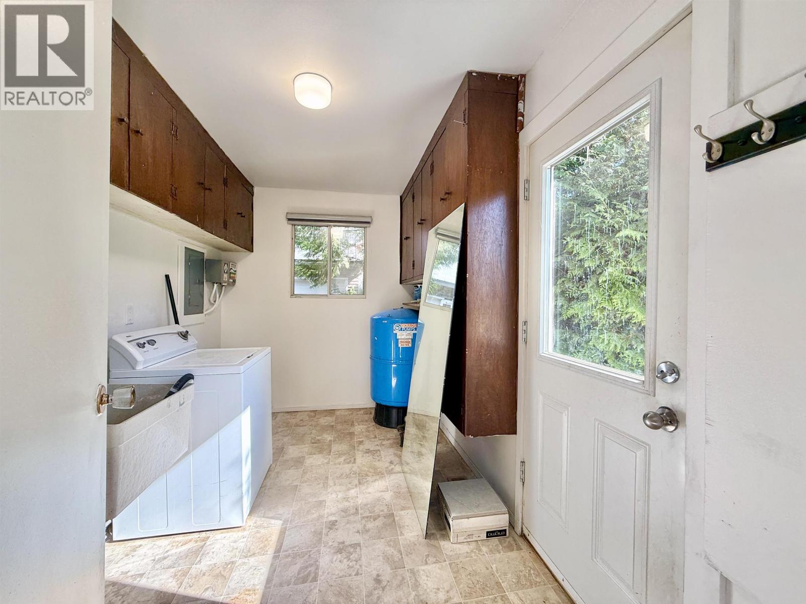 1290 Stewart Road, Gibsons, British Columbia  V0N 1V8 - Photo 6 - R3081427