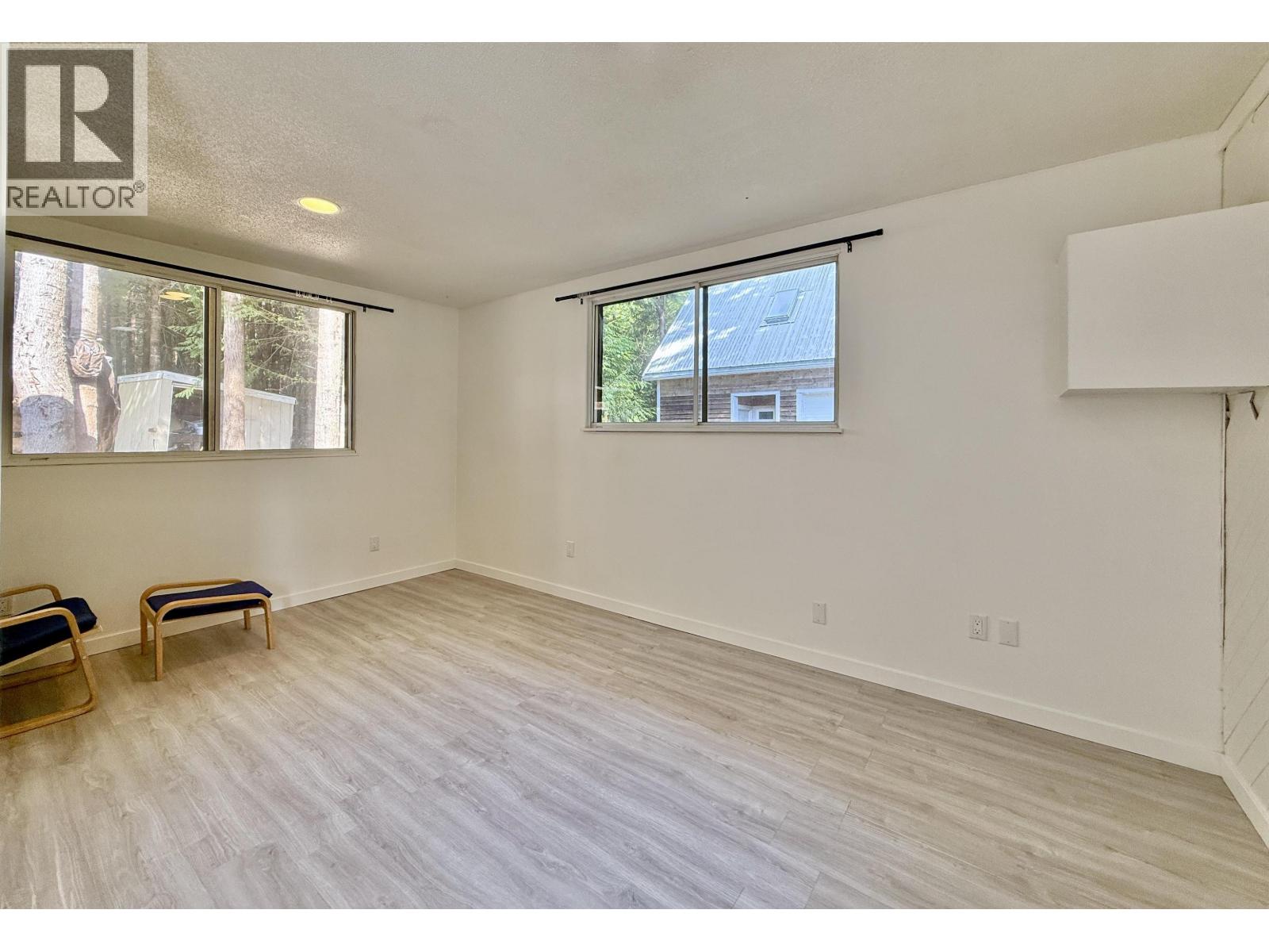 1290 Stewart Road, Gibsons, British Columbia  V0N 1V8 - Photo 8 - R3081427