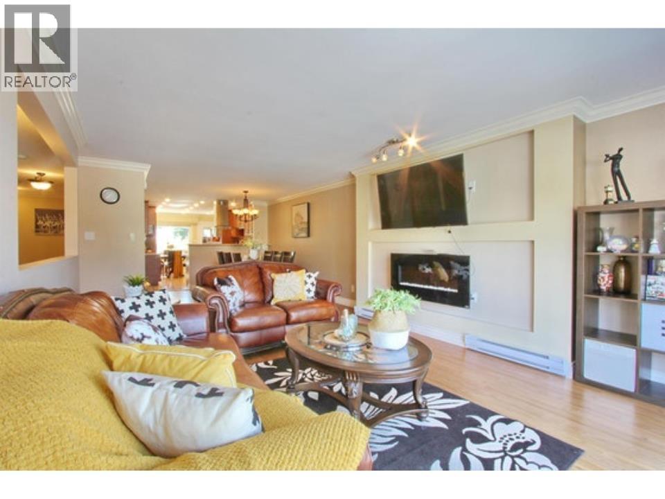 7222 Pandora Street, Burnaby, British Columbia  V3E 3N2 - Photo 5 - R3081456