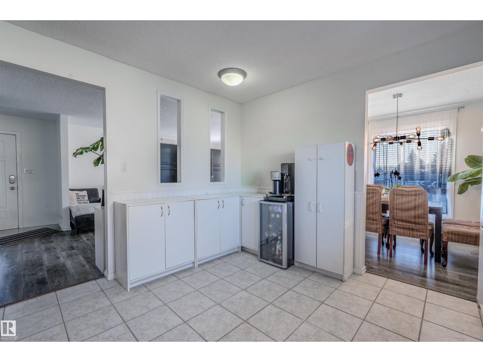 12403 156 Av Nw, Edmonton, Alberta  T5X 2X4 - Photo 7 - E4470311