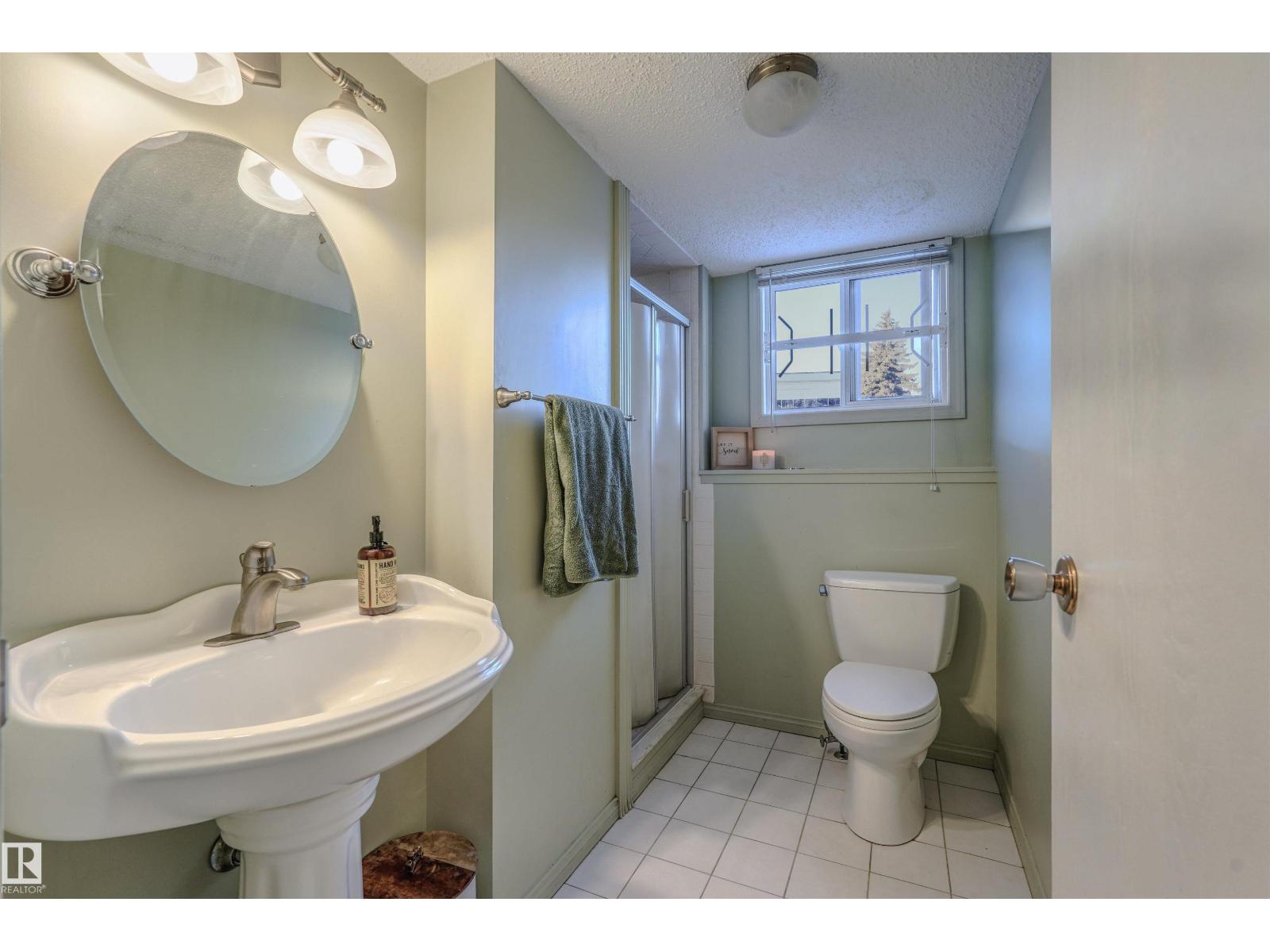 12403 156 Av Nw, Edmonton, Alberta  T5X 2X4 - Photo 17 - E4470311