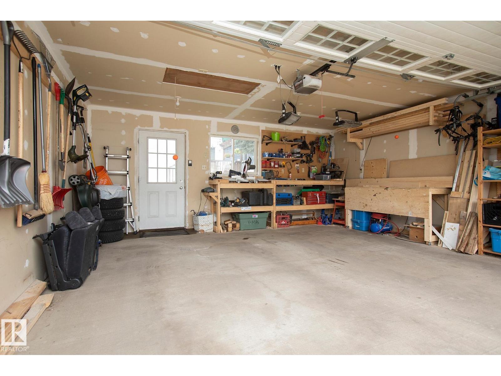 1825 Tufford Wy Nw, Edmonton, Alberta  T6R 2W3 - Photo 44 - E4470572