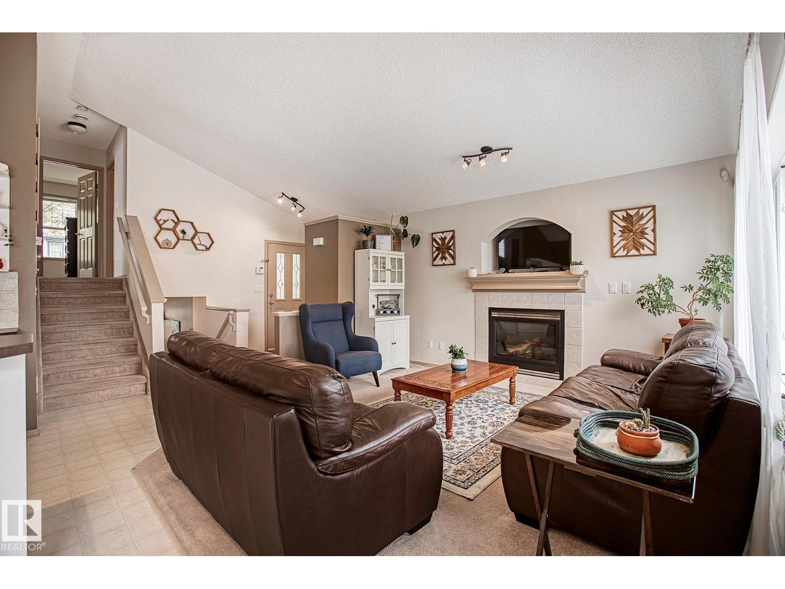 1825 Tufford Wy Nw, Edmonton, Alberta  T6R 2W3 - Photo 5 - E4470572