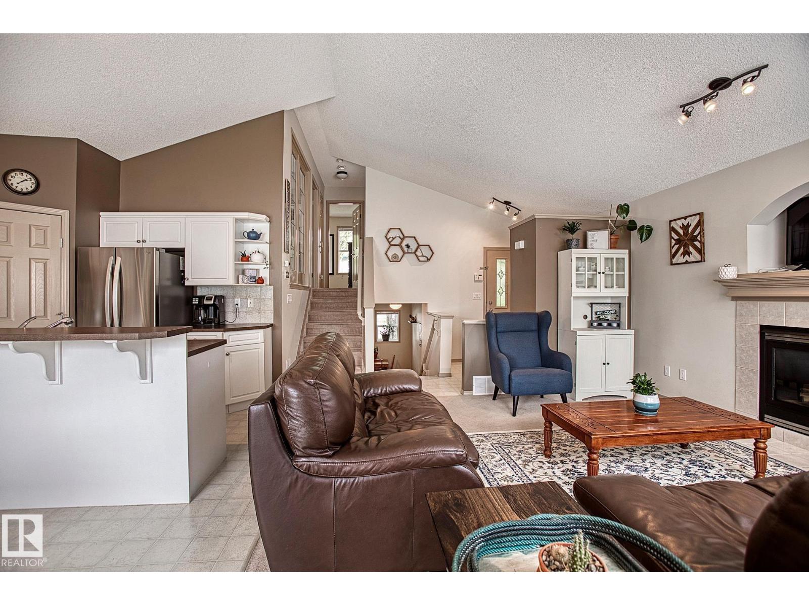 1825 Tufford Wy Nw, Edmonton, Alberta  T6R 2W3 - Photo 9 - E4470572