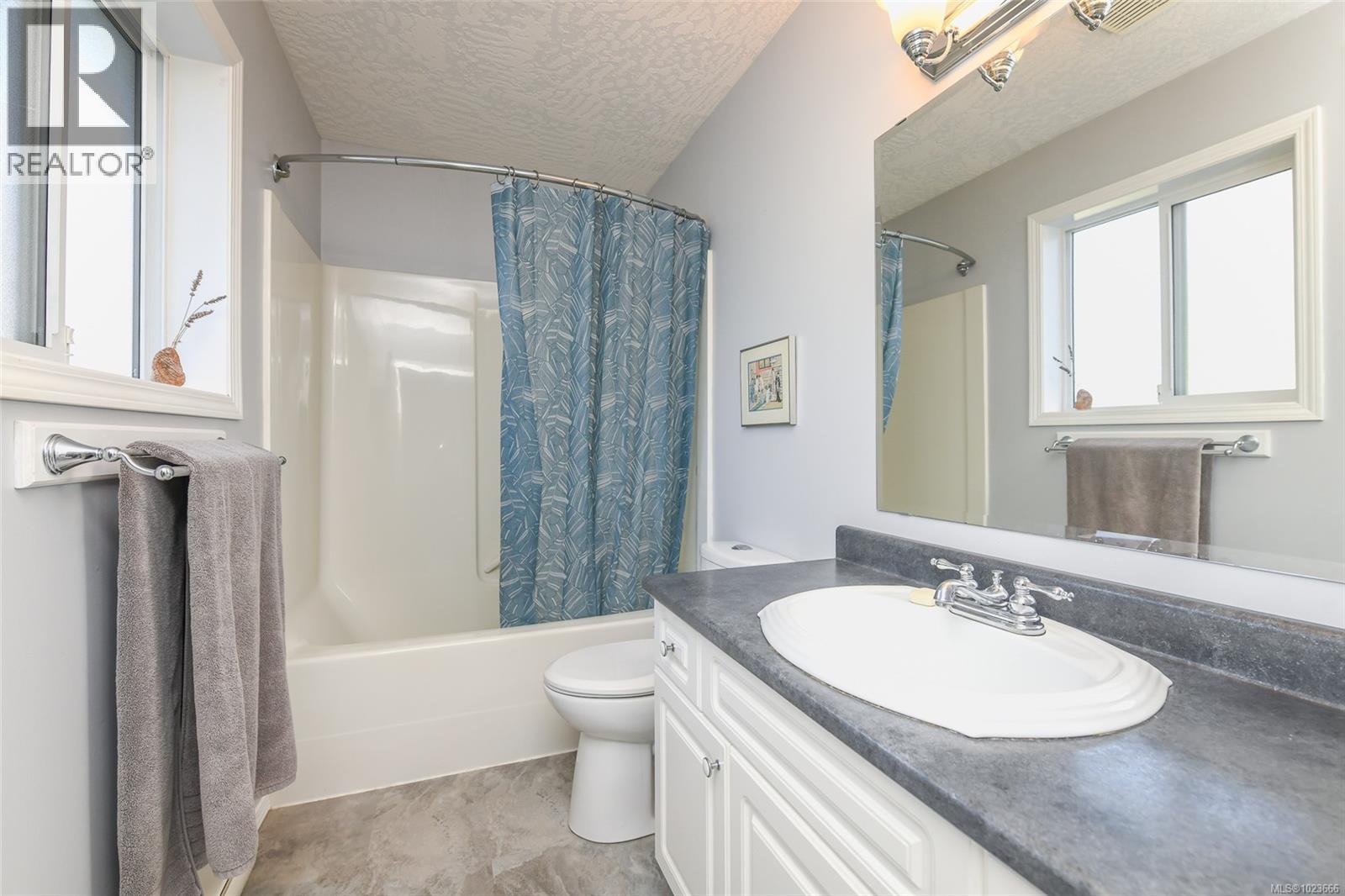 B 1271 Martin Pl, Courtenay, British Columbia  V9N 9A2 - Photo 11 - 1023666