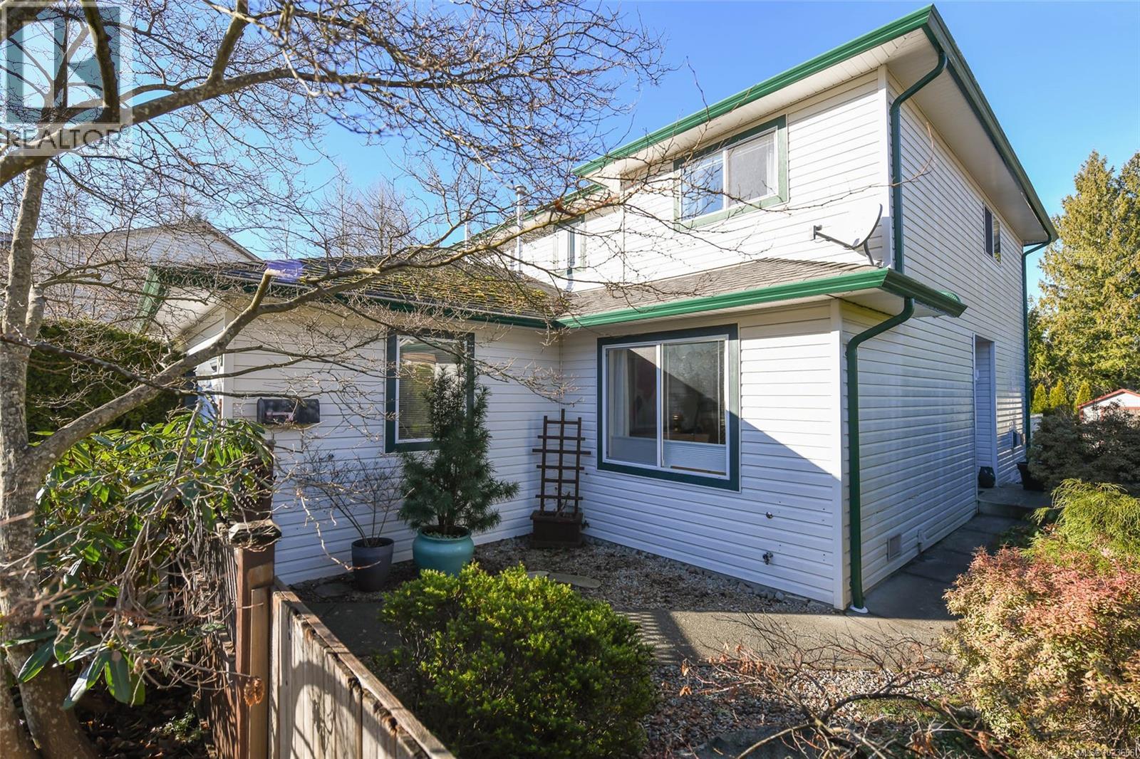 B 1271 Martin Pl, Courtenay, British Columbia  V9N 9A2 - Photo 18 - 1023666