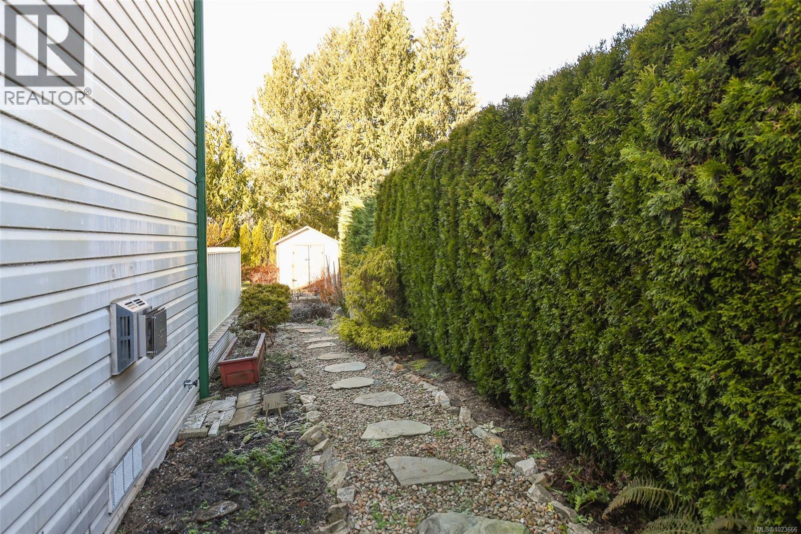 B 1271 Martin Pl, Courtenay, British Columbia  V9N 9A2 - Photo 20 - 1023666