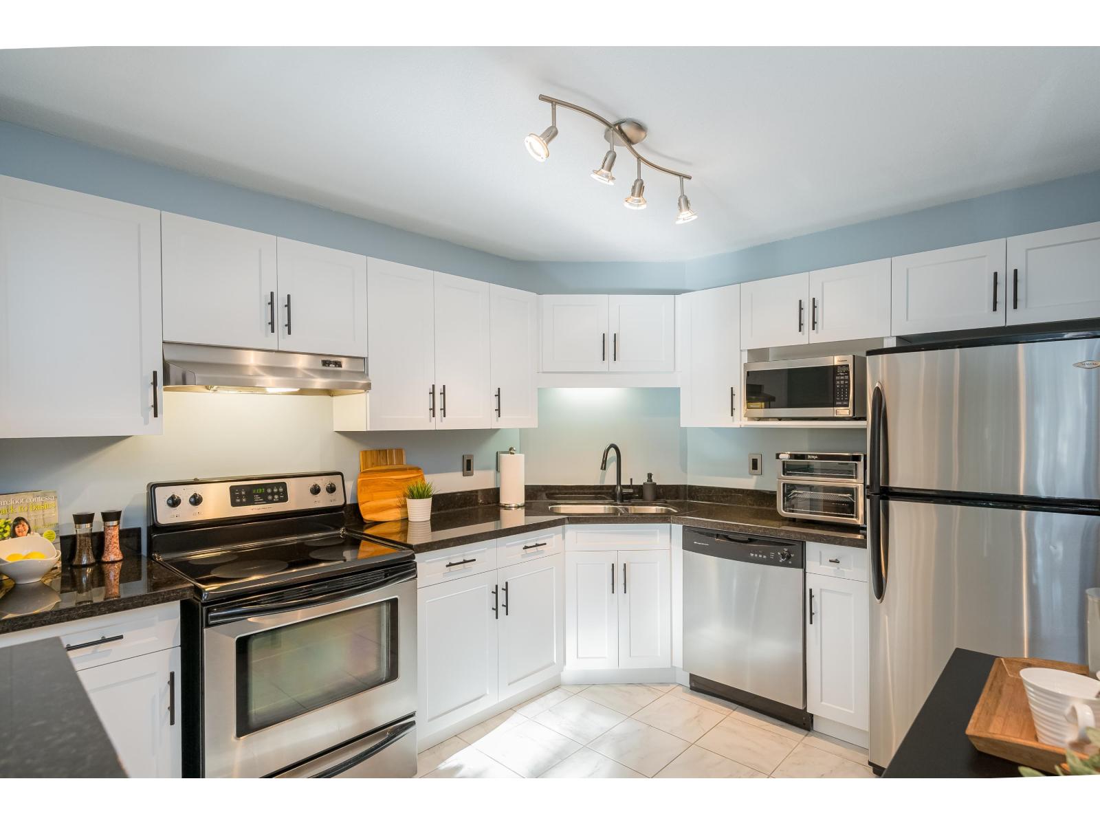 407 33280 Bourquin Crescent East Crescent, Abbotsford, British Columbia  V2S 7K2 - Photo 9 - R3080541